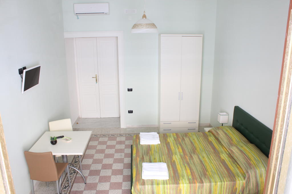 Bed & Breakfast San Francesco Salerno Phòng bức ảnh
